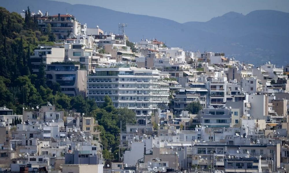 Σταϊκούρας: "Φέτος τα νοικοκυριά θα πληρώσουν λιγότερο ΕΝΦΙΑ"